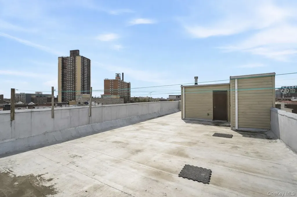 747 E 213th Street Bronx NY 10467