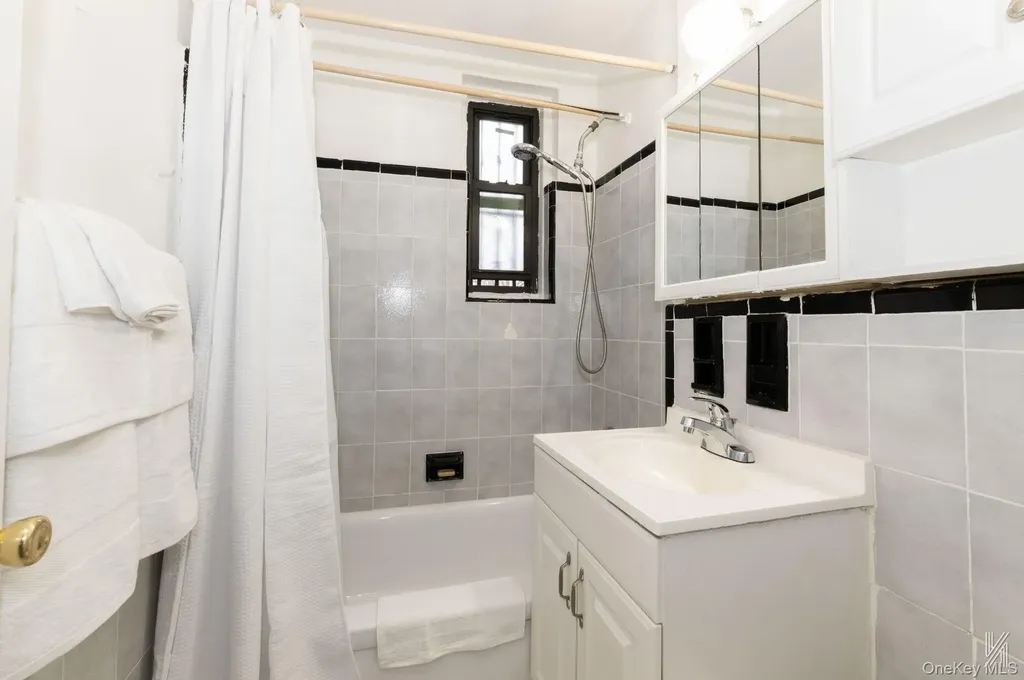 33-24 Junction Boulevard Jackson Heights NY 11372
