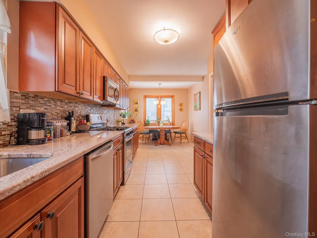 7363 195th Street Fresh Meadows NY 11366
