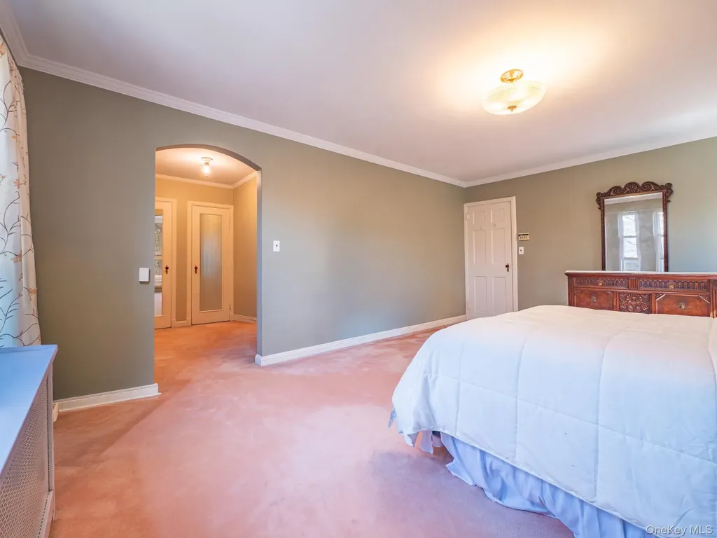 7363 195th Street Fresh Meadows NY 11366