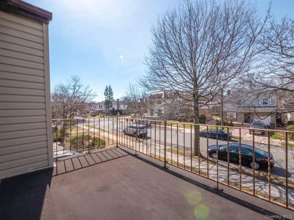 7363 195th Street Fresh Meadows NY 11366