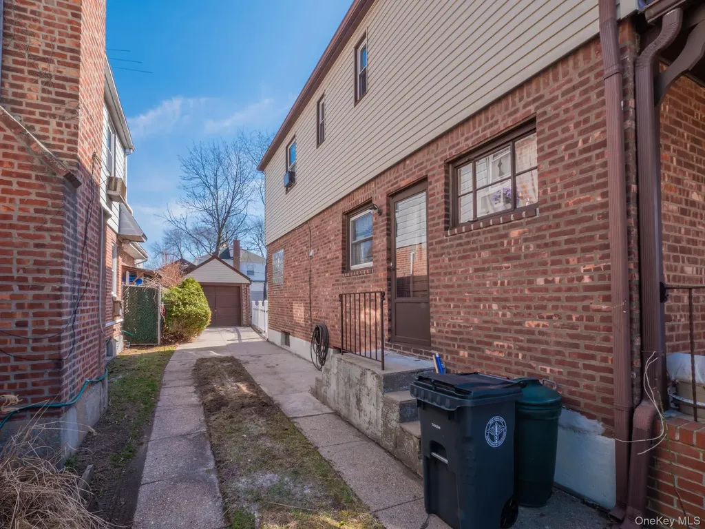 7363 195th Street Fresh Meadows NY 11366