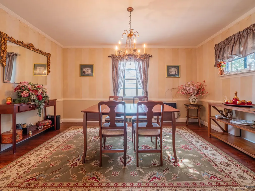 7363 195th Street Fresh Meadows NY 11366