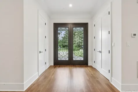 15 High Point Terrace Scarsdale NY 10583