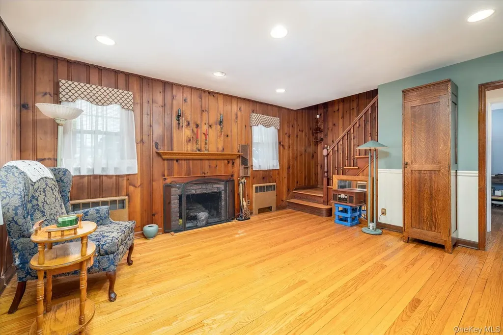 11 Maple Street Malverne NY 11565