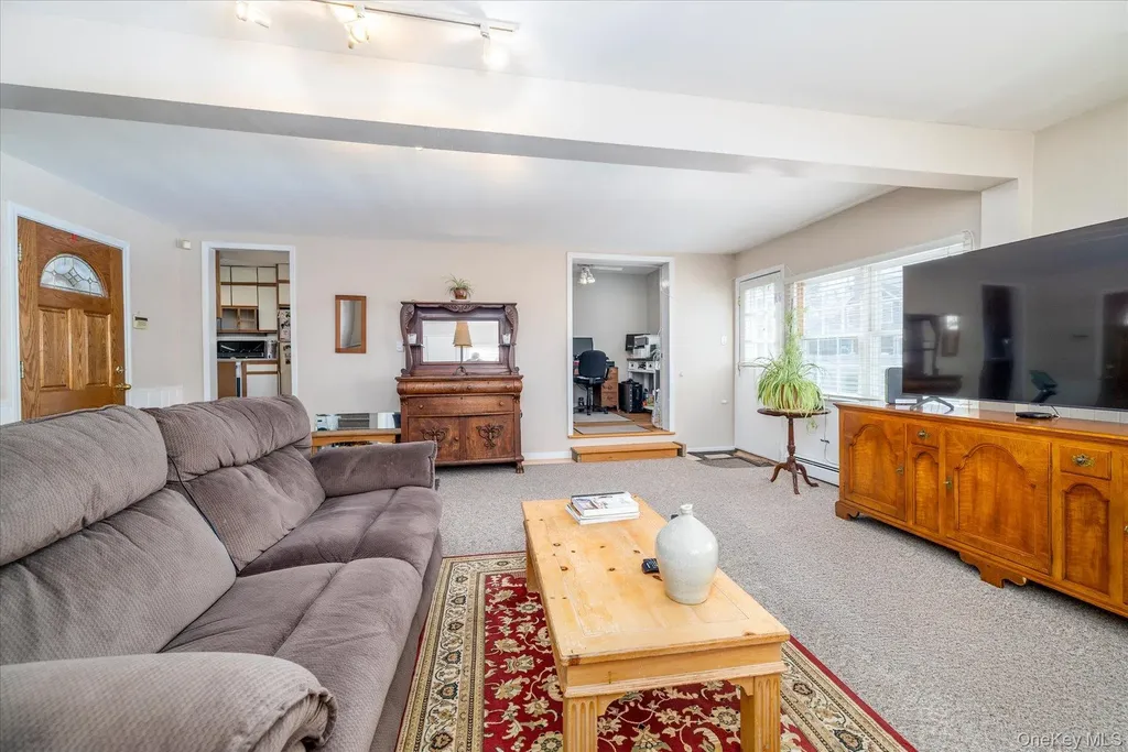 11 Maple Street Malverne NY 11565