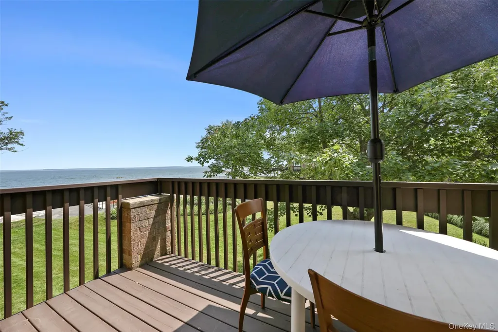 22 Waters Edge Rye NY 10580
