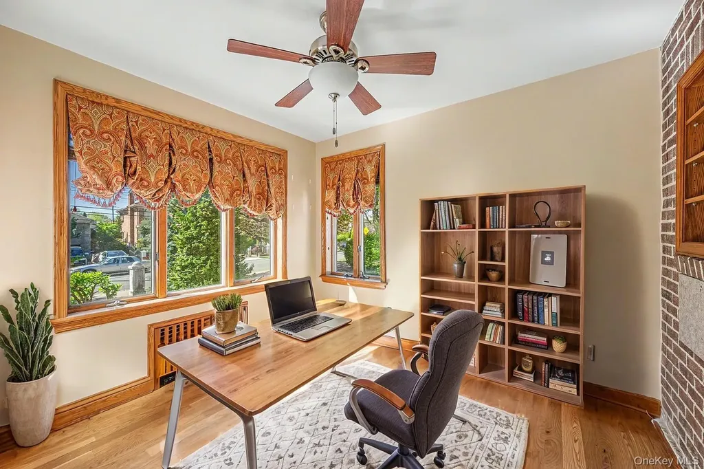 23 Center Drive Malba NY 11357