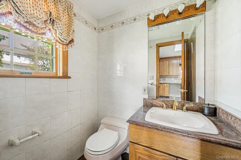 23 Center Drive Malba NY 11357