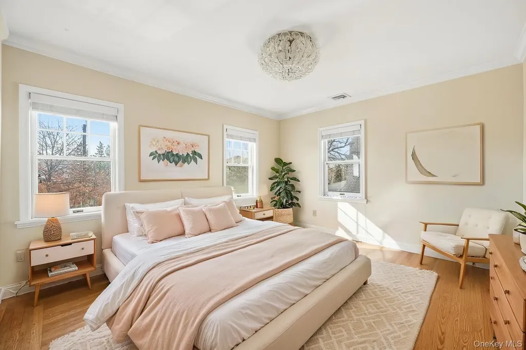 23 Center Drive Malba NY 11357