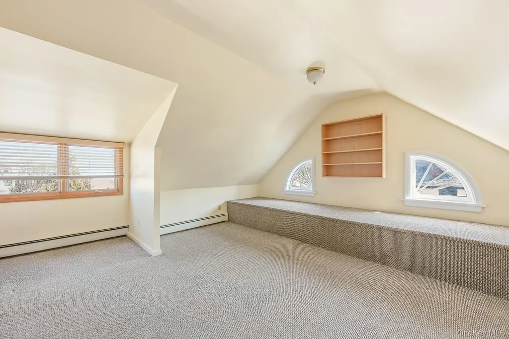 23 Center Drive Malba NY 11357