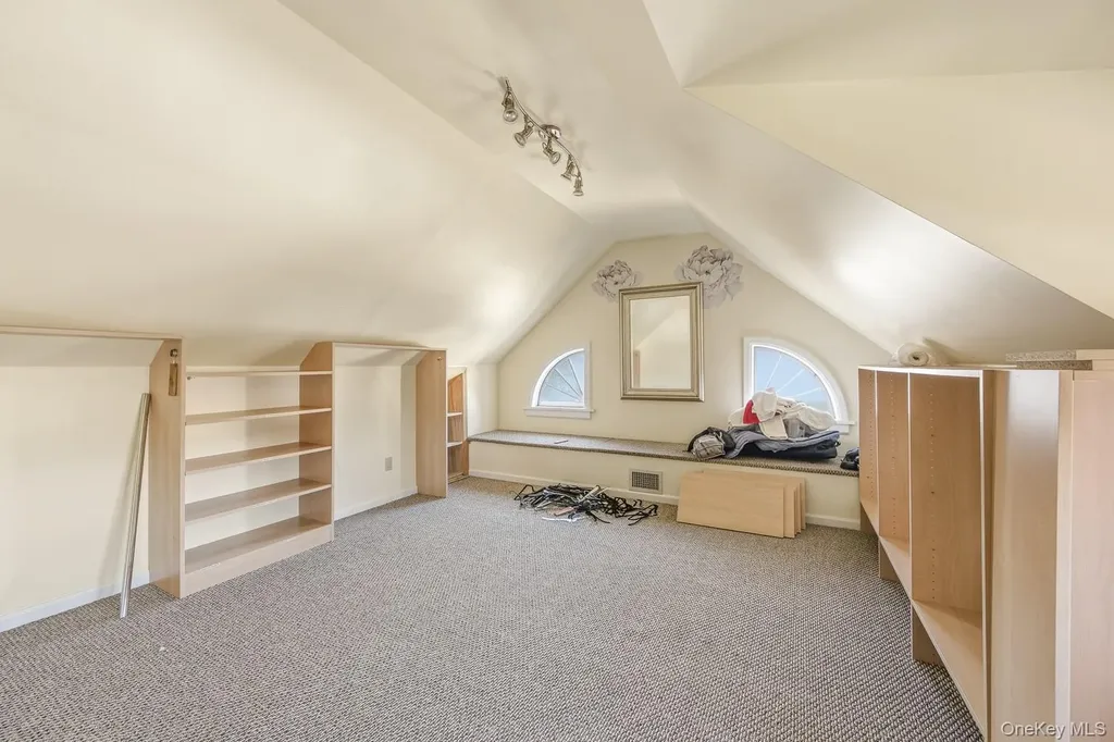 23 Center Drive Malba NY 11357
