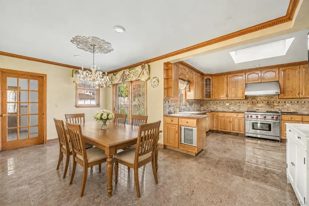 23 Center Drive Malba NY 11357