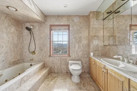 23 Center Drive Malba NY 11357