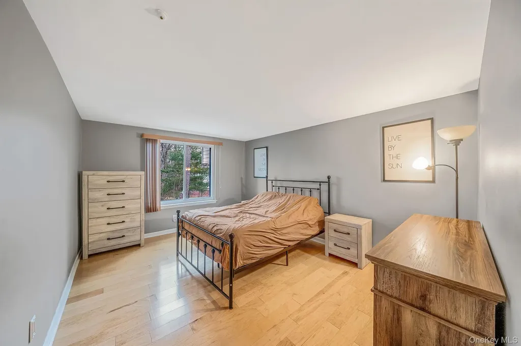 842 Golf Lane Medford NY 11763