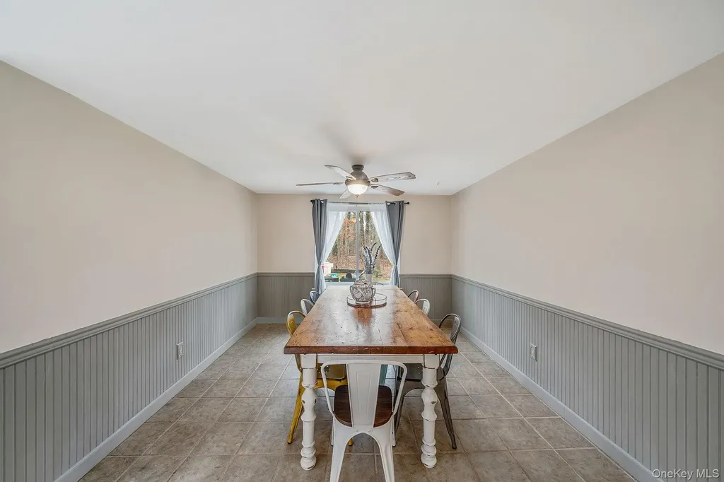 842 Golf Lane Medford NY 11763