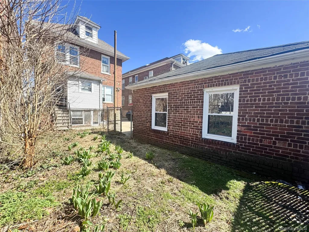 2021 Haight Avenue Bronx NY 10461