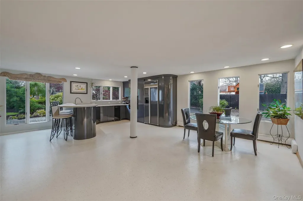 61 Park Avenue Blue Point NY 11715