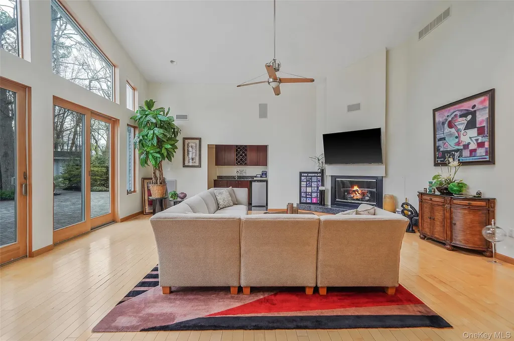 61 Park Avenue Blue Point NY 11715