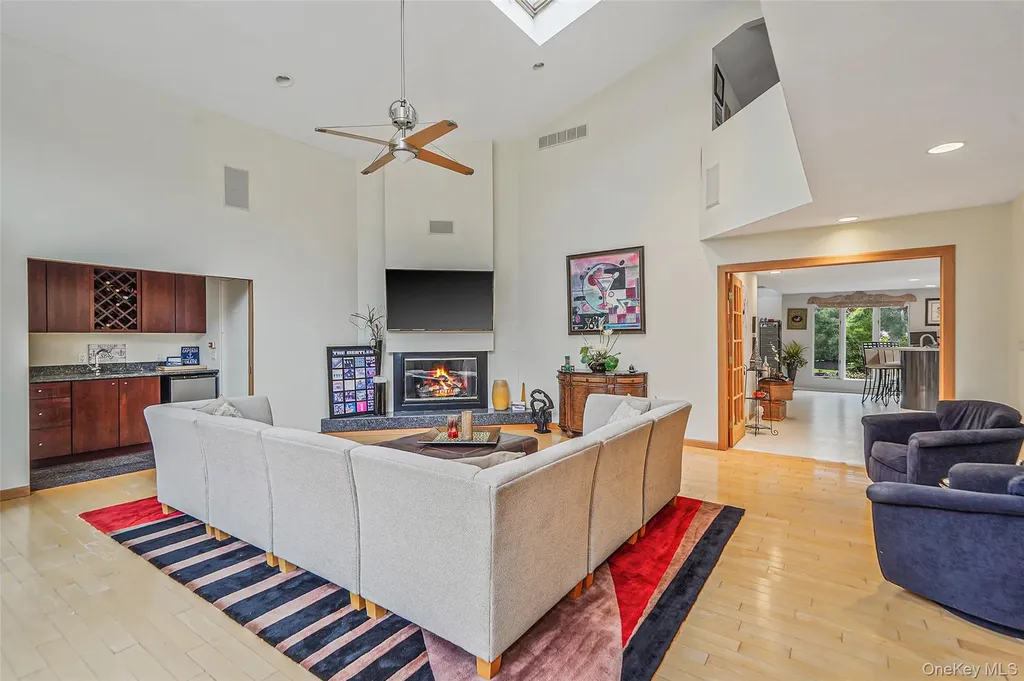 61 Park Avenue Blue Point NY 11715