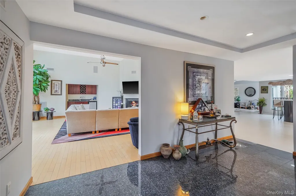 61 Park Avenue Blue Point NY 11715