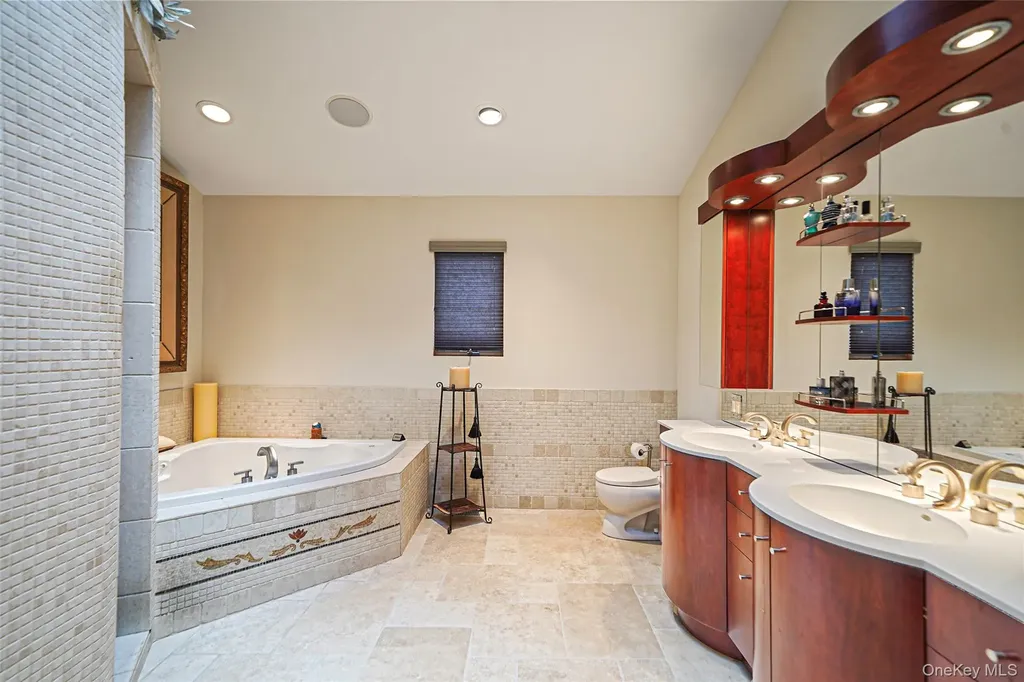 61 Park Avenue Blue Point NY 11715