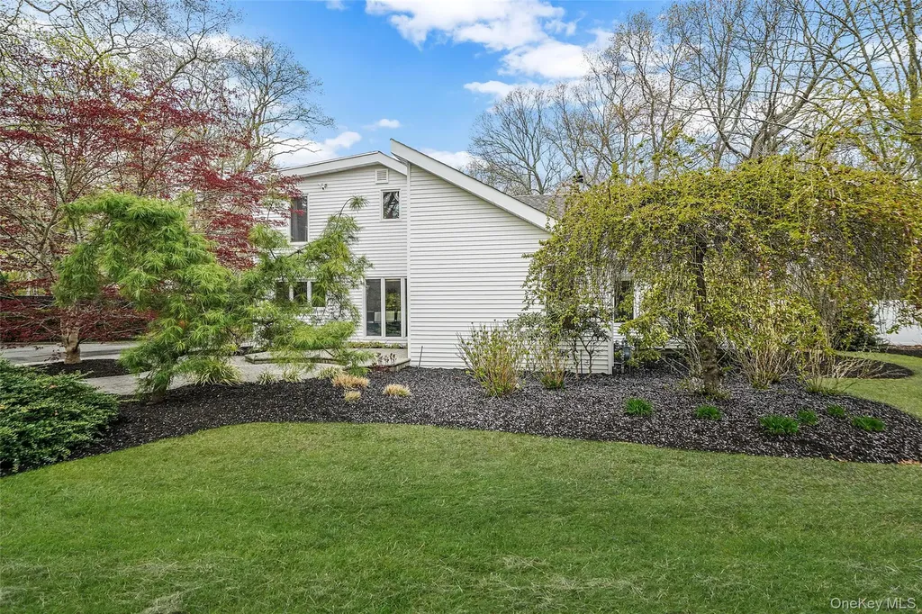 61 Park Avenue Blue Point NY 11715