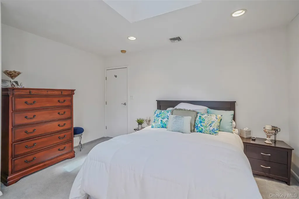 61 Park Avenue Blue Point NY 11715