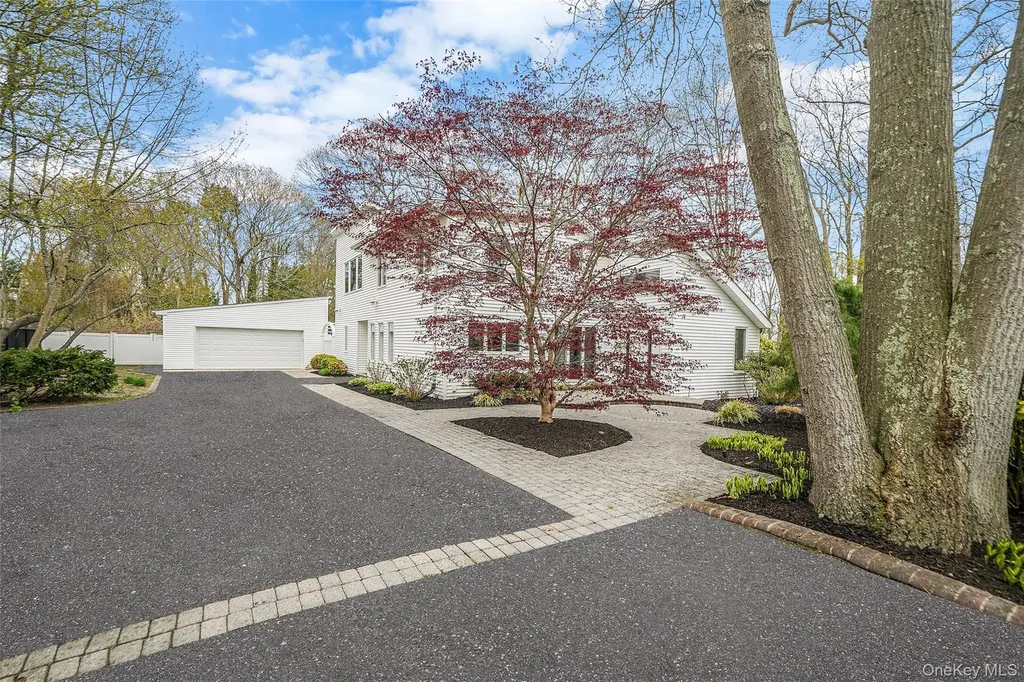 61 Park Avenue Blue Point NY 11715