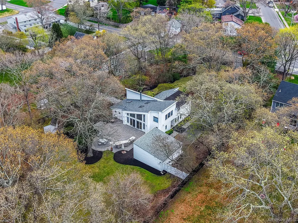 61 Park Avenue Blue Point NY 11715