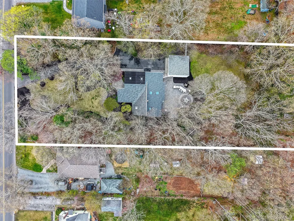 61 Park Avenue Blue Point NY 11715