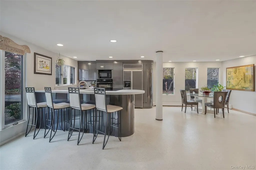 61 Park Avenue Blue Point NY 11715
