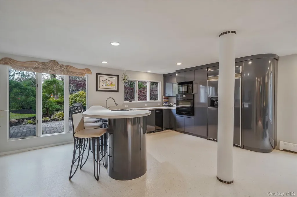61 Park Avenue Blue Point NY 11715