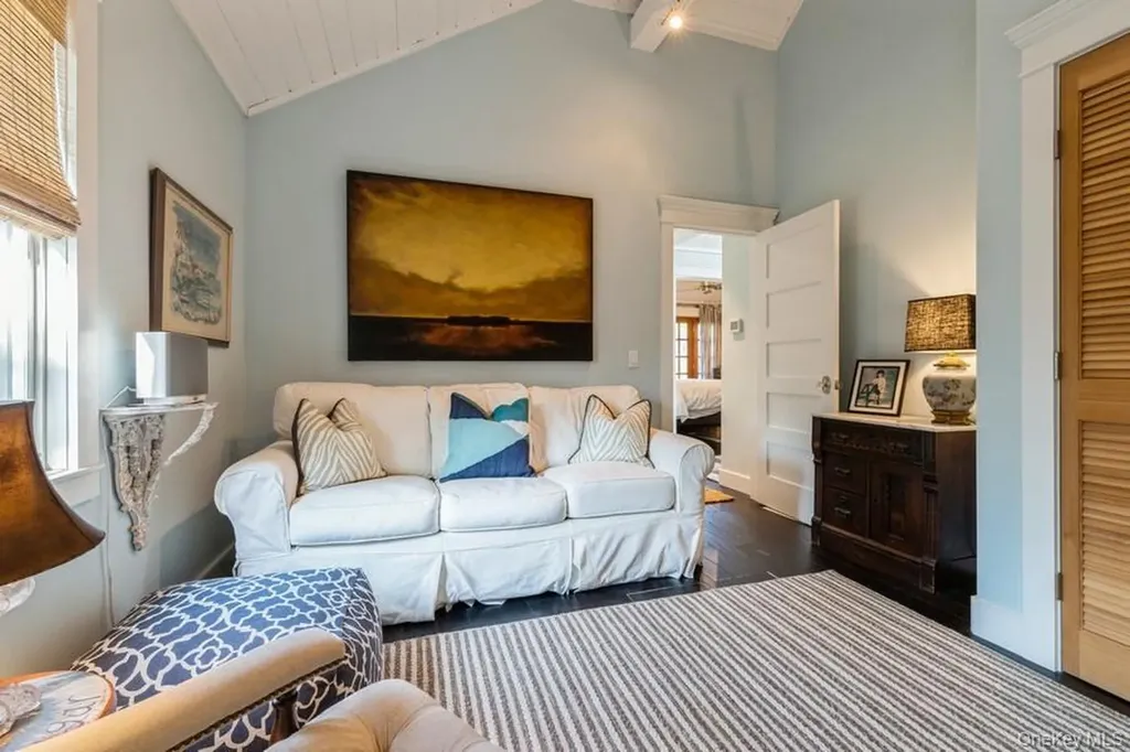 56 Lamb Avenue Quogue NY 11959