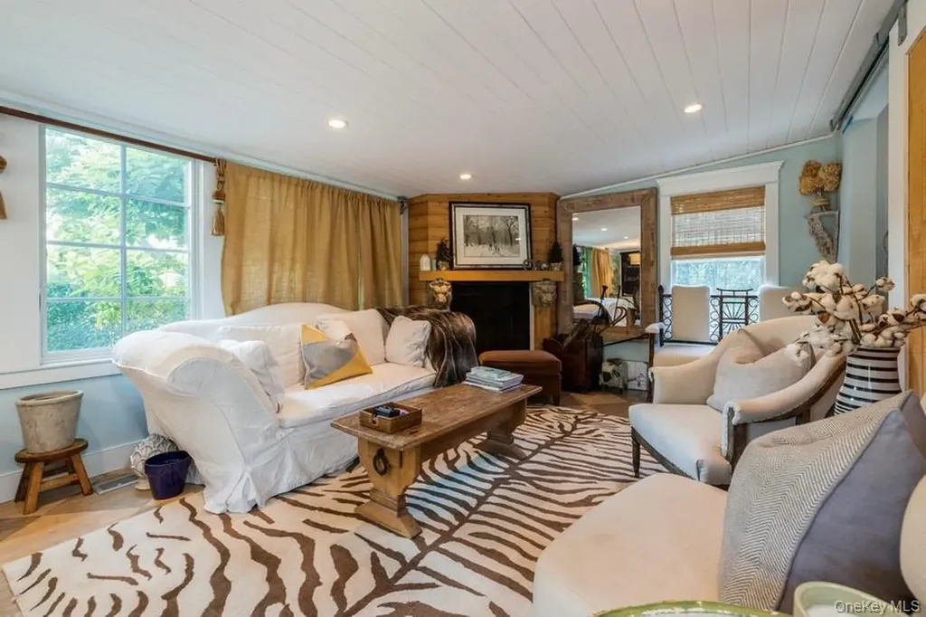 56 Lamb Avenue Quogue NY 11959
