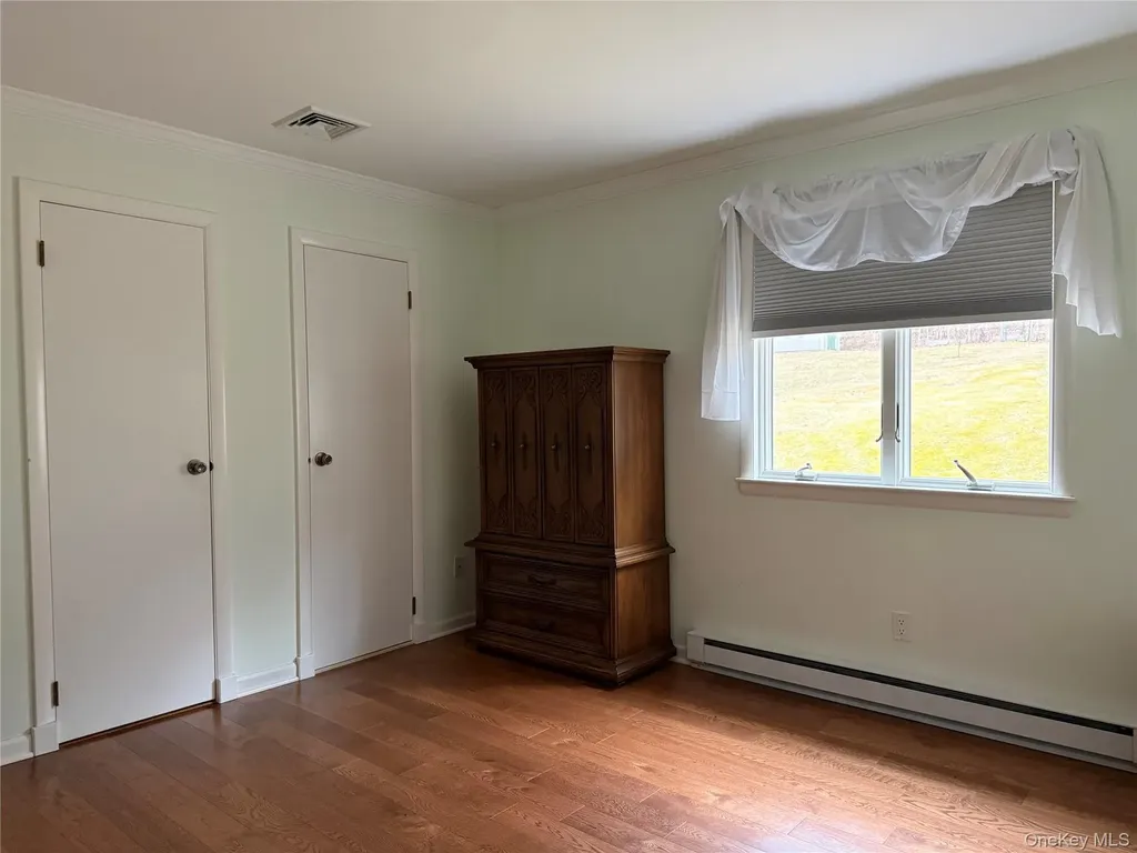 128 Lookout Pass Stormville NY 12582