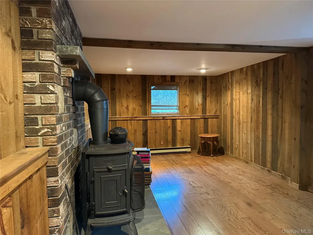 128 Lookout Pass Stormville NY 12582