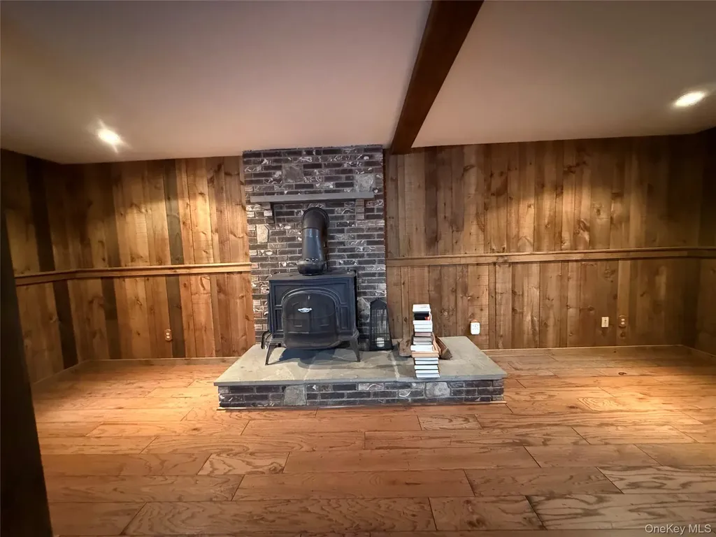 128 Lookout Pass Stormville NY 12582