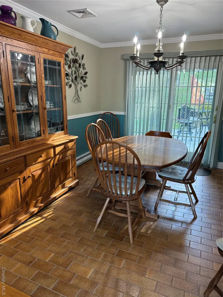 128 Lookout Pass Stormville NY 12582