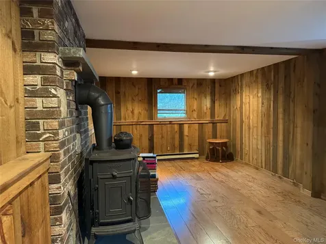 128 Lookout Pass Stormville NY 12582