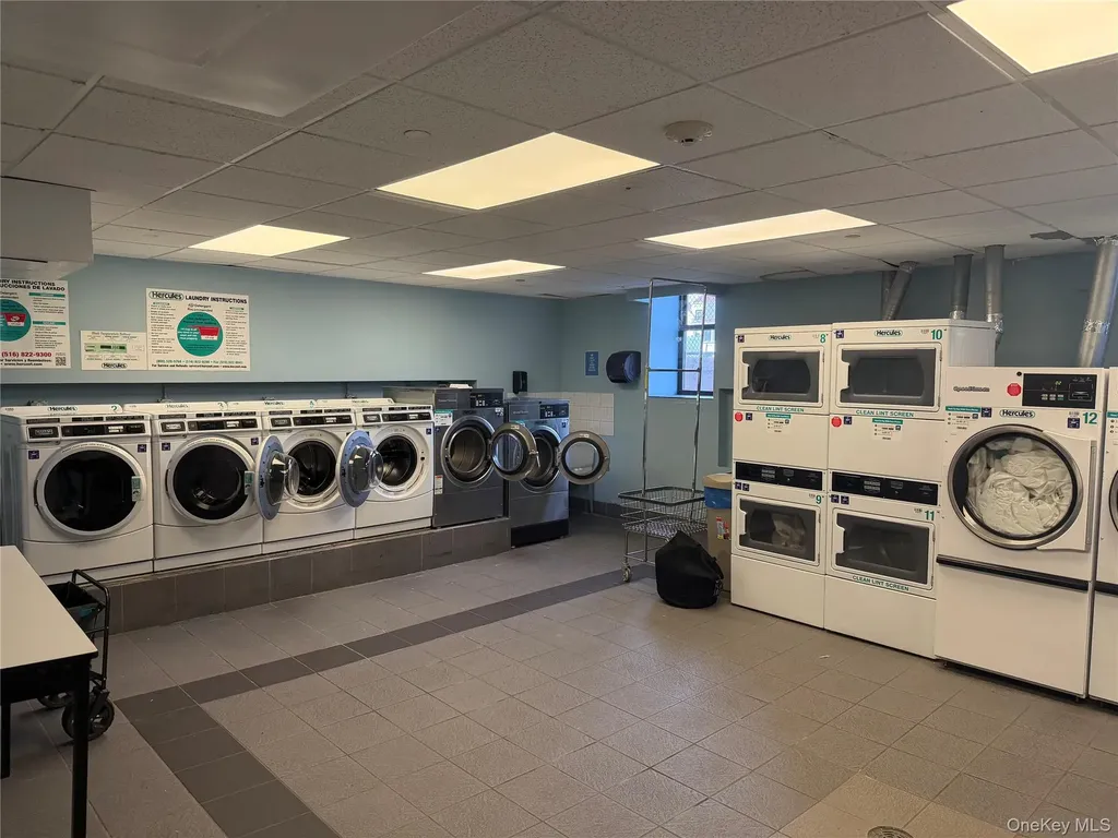 25 W Broadway Long Beach NY 11561