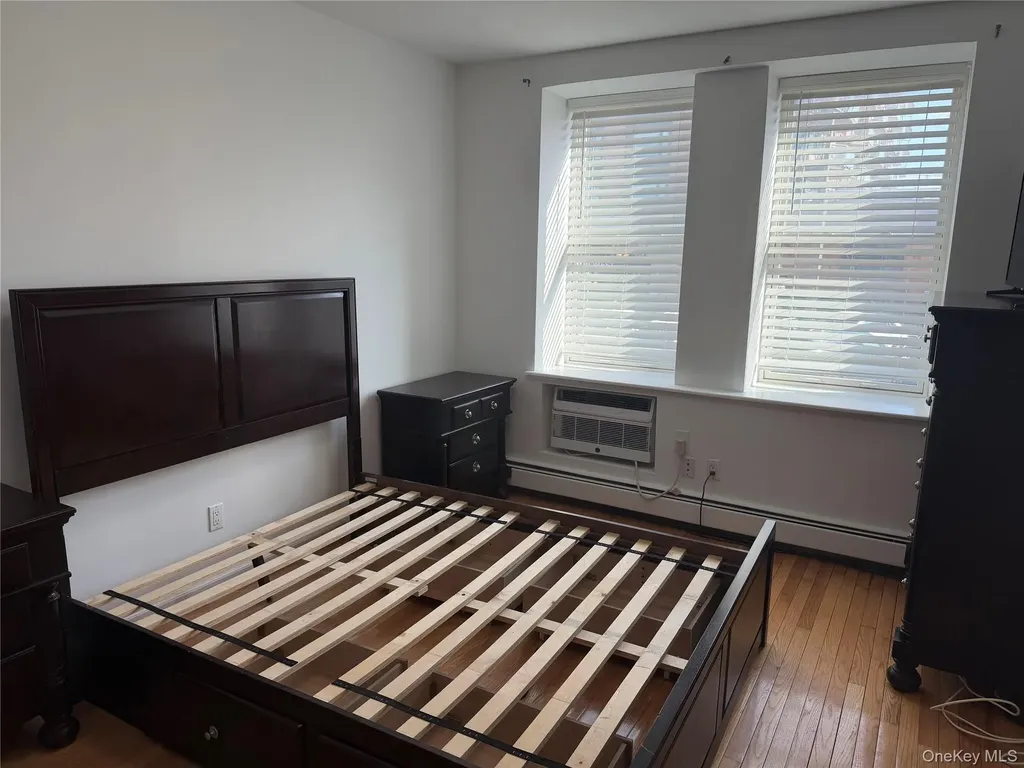 25 W Broadway Long Beach NY 11561