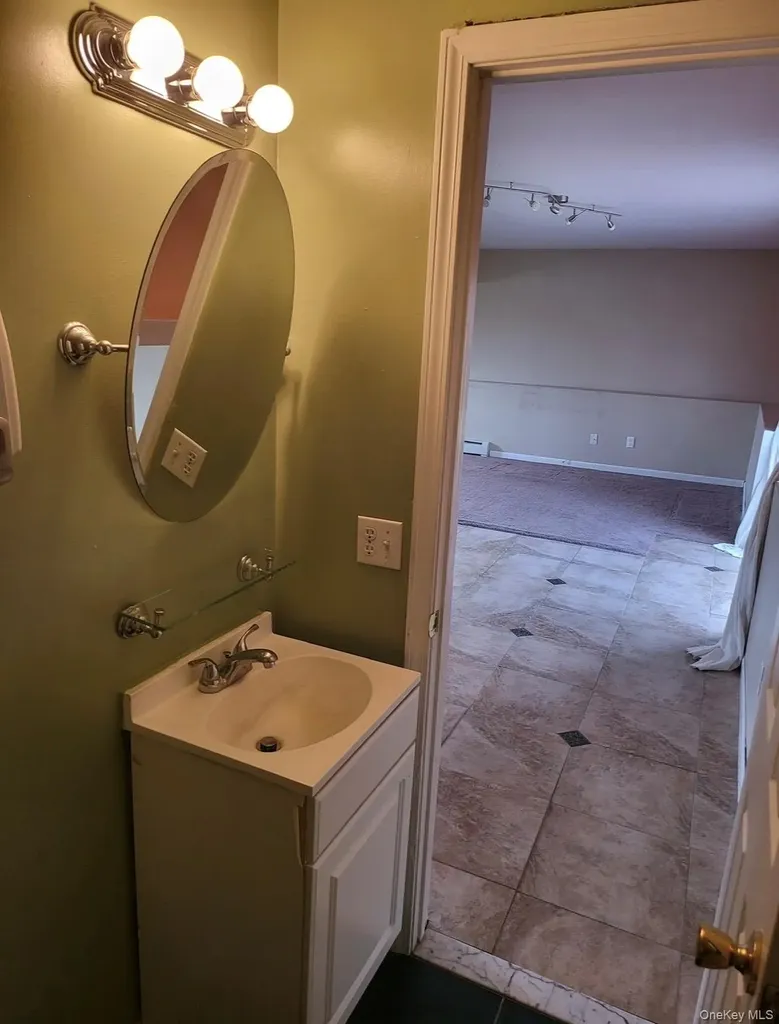 20 Tammy Drive Middletown NY 10941