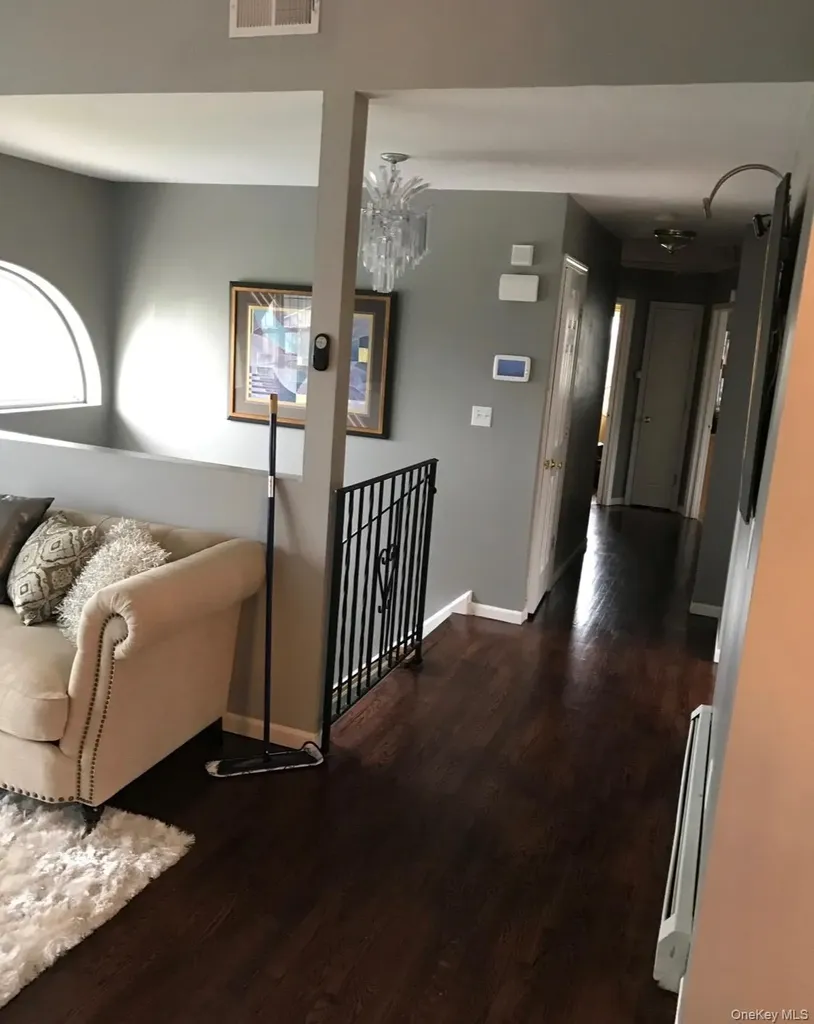 20 Tammy Drive Middletown NY 10941