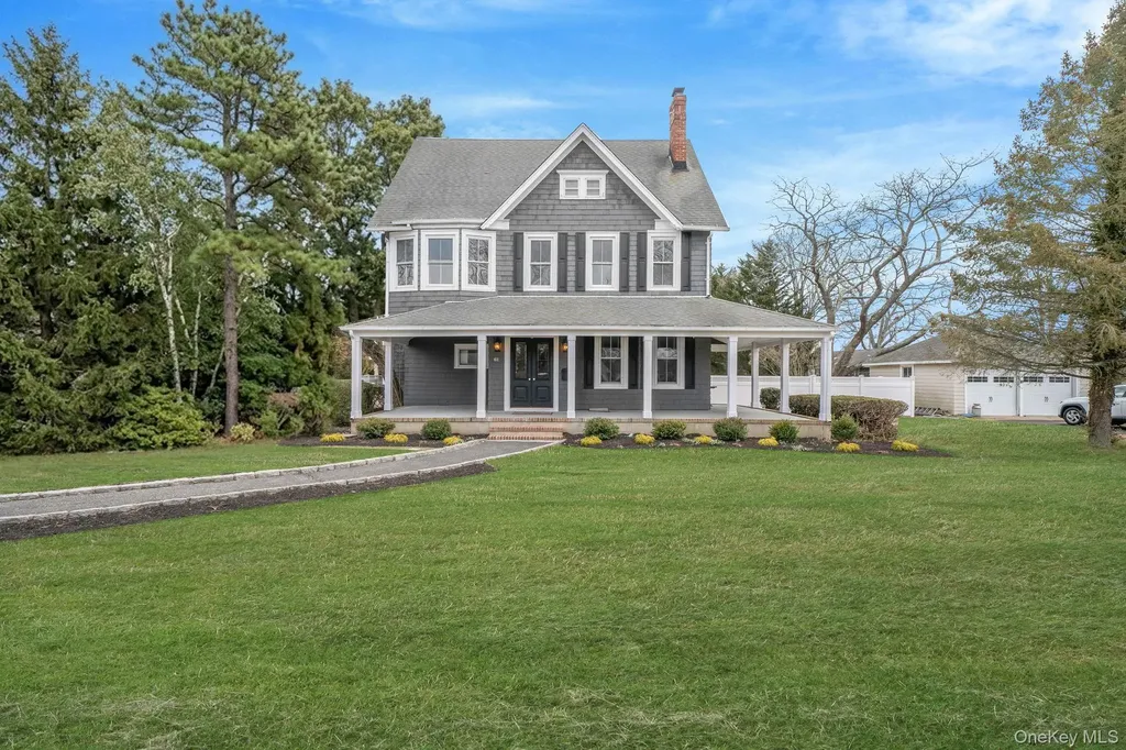 61 Ocean Avenue Islip NY 11751