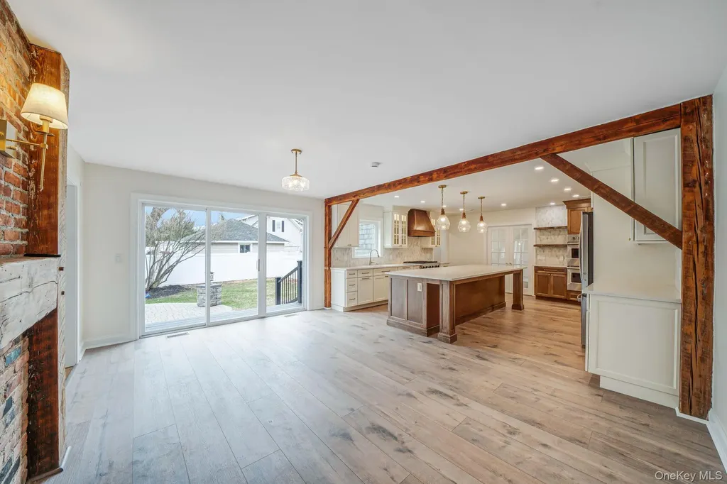 61 Ocean Avenue Islip NY 11751