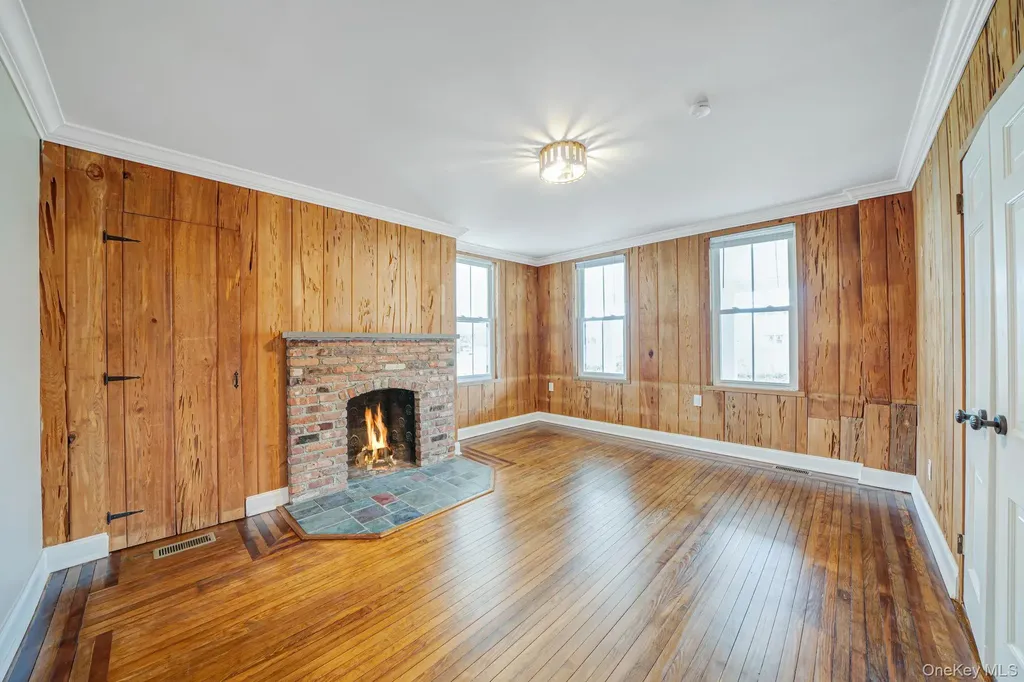 61 Ocean Avenue Islip NY 11751