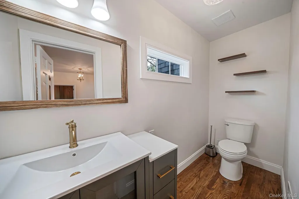 61 Ocean Avenue Islip NY 11751