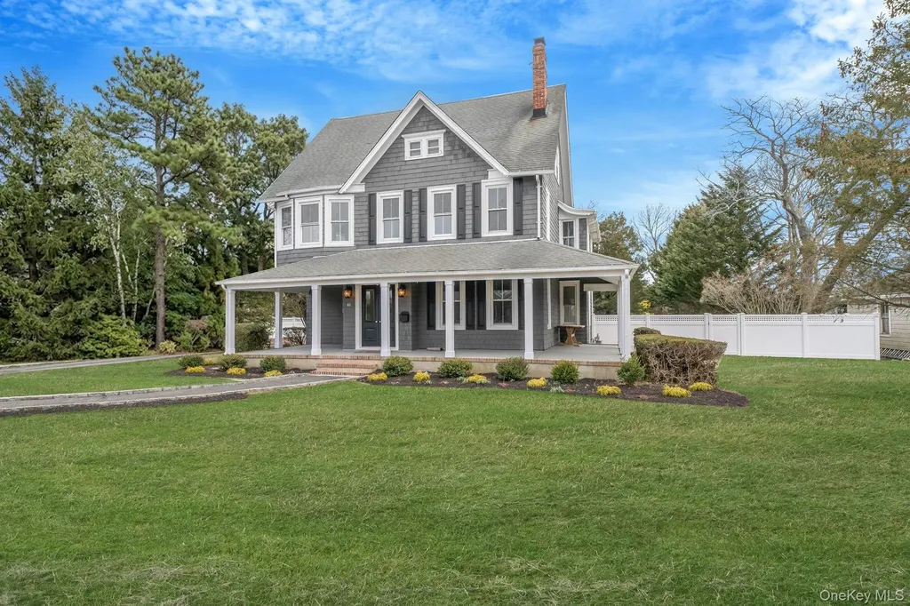 61 Ocean Avenue Islip NY 11751