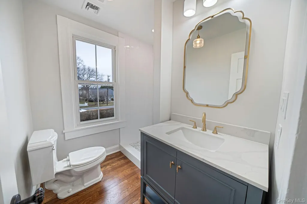 61 Ocean Avenue Islip NY 11751